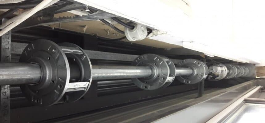 axe de rideau metallique